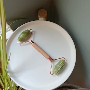 Jade Faceroller, Cold Massage Roller, Natural Jade Stone Facial Massage, Wood Handle