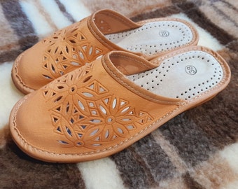 Women's slippers genuine leather FOLK Mountain Style