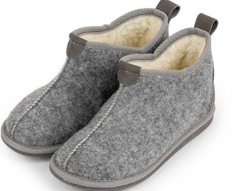 Women&#39;s Slippers light felt & natural sheeps wool