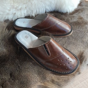 Men's synthetic leather slippers