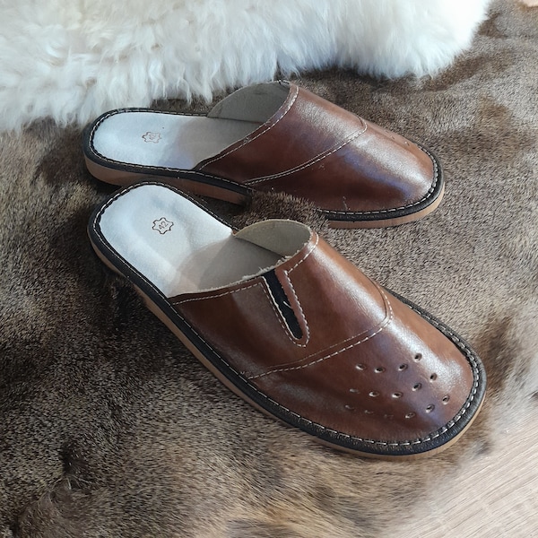 Men's synthetic leather slippers