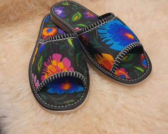 US Floral Women's Slippers, Traditional Indoor Shoes