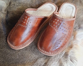 Men's Brown Slippers – Traditional Genuine Leather Mountain-Style Flip Flops