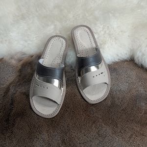 Women&#39;s slippers / sandals genuine leather interwoven