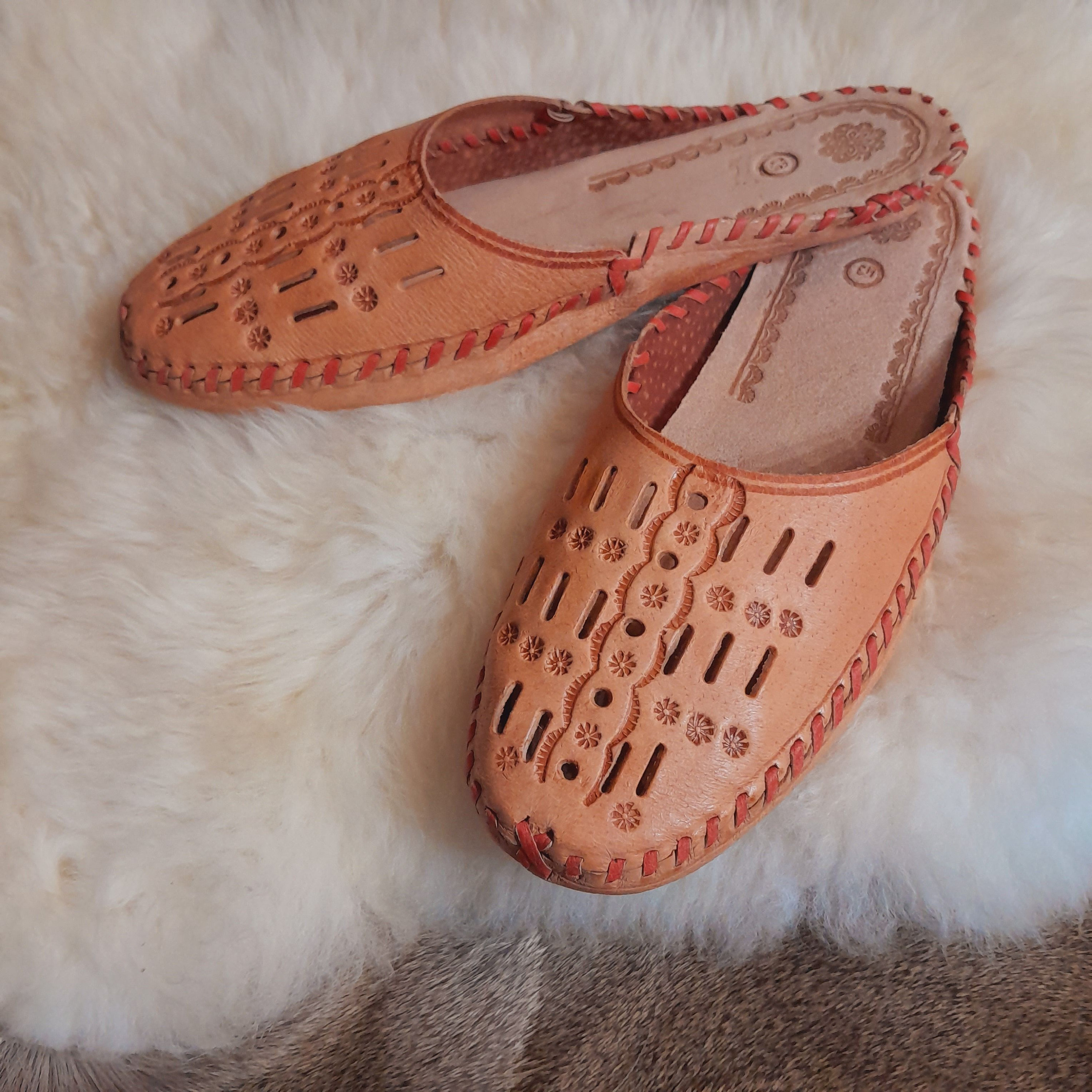 US Traditional men's natural leather slippers Hand Made Mountain Style…