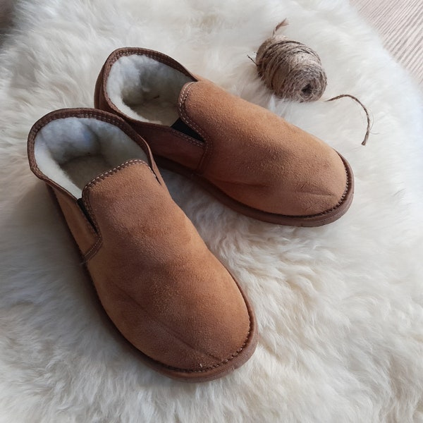 Warm Men's Slippers natural sheeps wool and bamboshe
