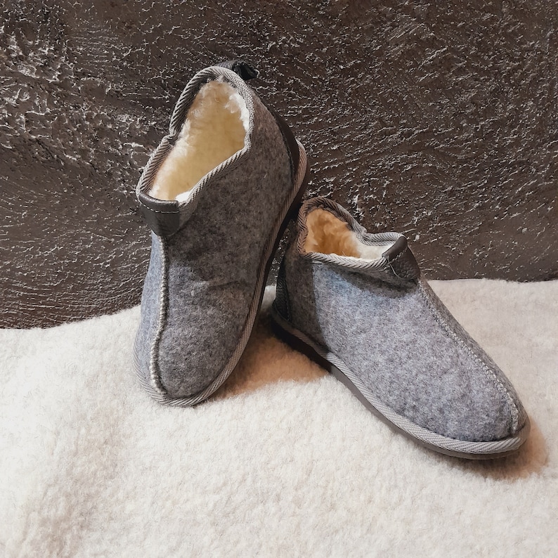 Men's Slippers light felt & 100% natural pure sheeps wool image 6