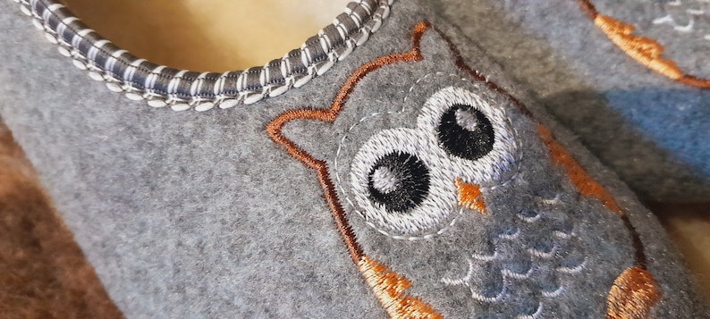 Women's Slippers Felt & natural sheeps wool embroidered owl image 6