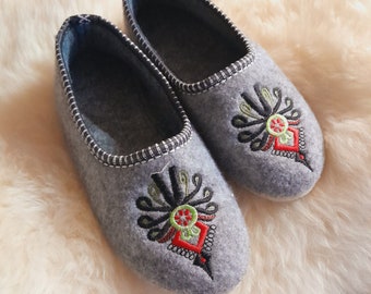 Women's Slippers Natural Light Gray Felt Embroidered felt ballerina slippers spring summer gift for her