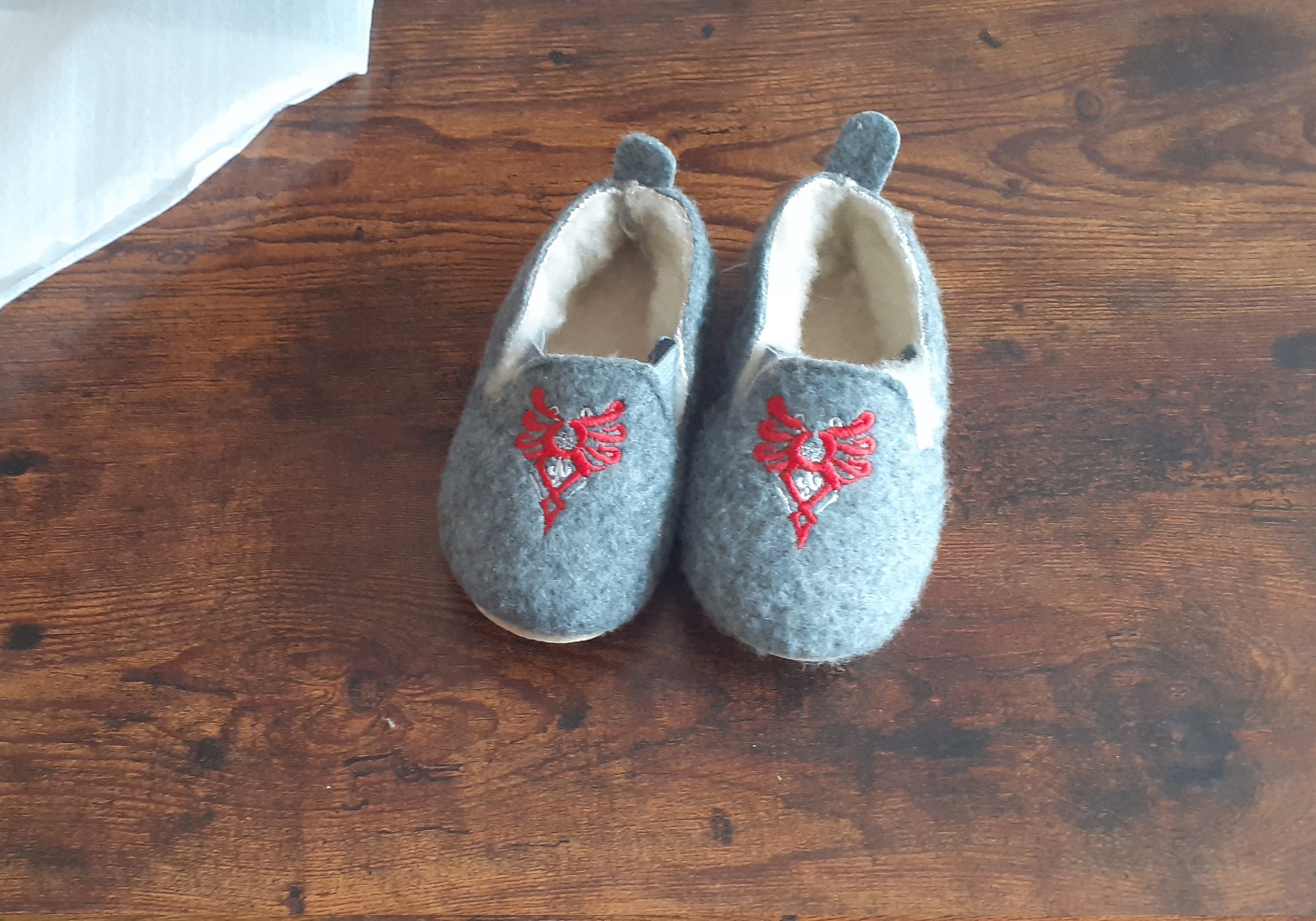 Boys sheepskin 2025 slippers