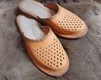 OUTLET SALE ! Men's slippers Traditional Genuine Leather Mountain Style