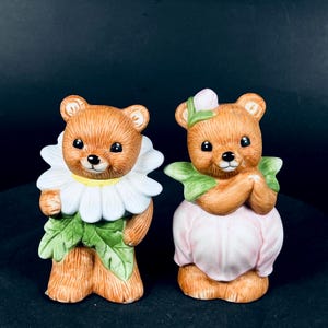 Vintage - Homeco - Springtime Bears - Daisy & Tulip - Porcelain Figurine - #8768
