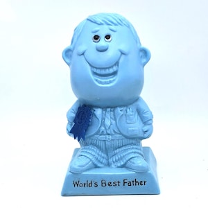 Vintage  Russ Berrie & Co 1970 Figurine – “World’s Best Father” by Wallace