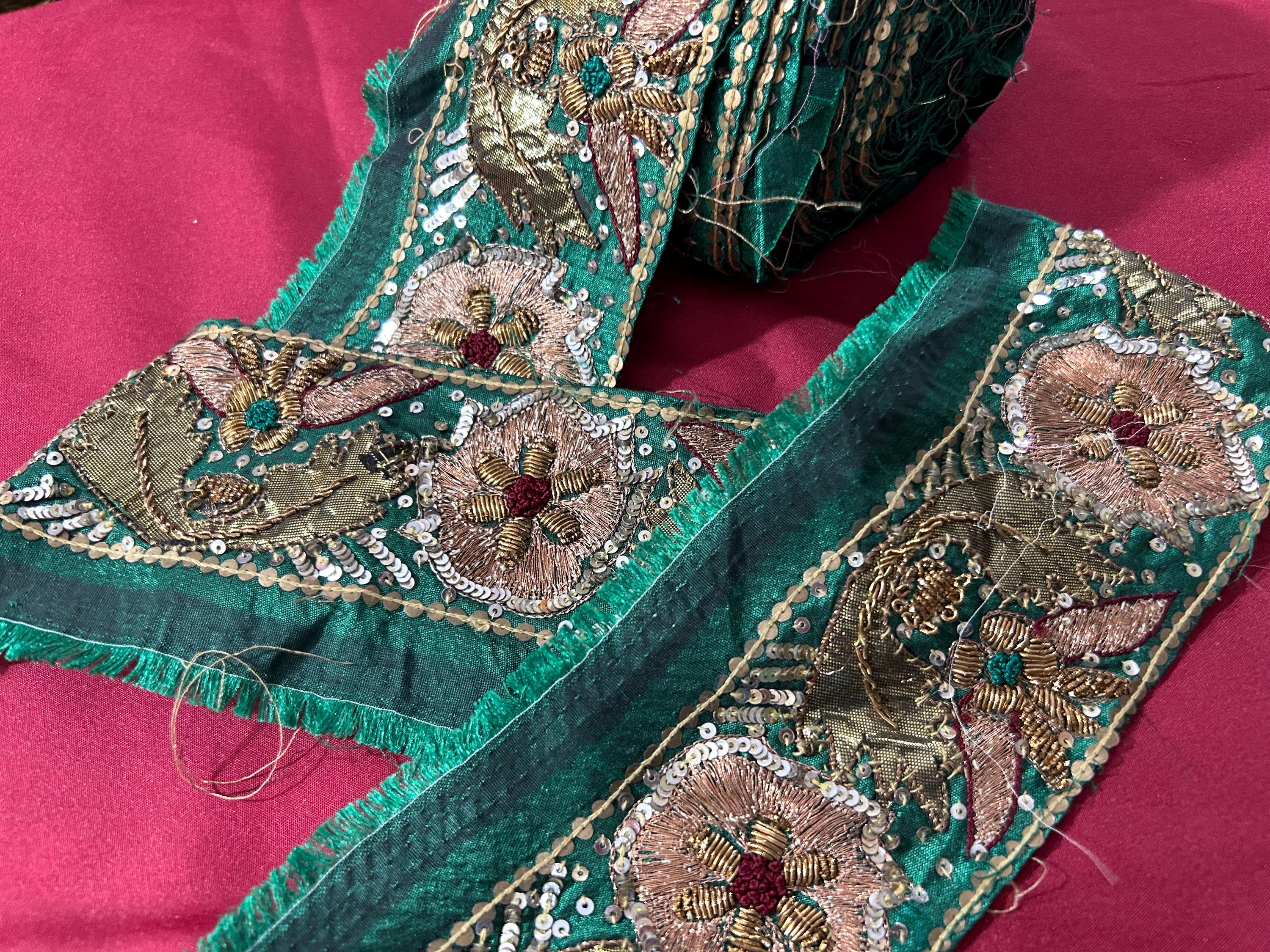 Vintage Saree Border Craft Decor Vintage Sari Trims Indian Sari Border Designer Embroidery Border DIY Costume Ribbon Vintage Silk Saree Trim