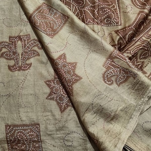 Vintage Silk Sari Fabric: 100% Pure Silk, 5 Yard Saree