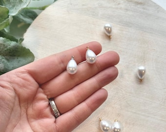 Teardrop Pearl Charm - Gold or Silver (10pc) | Jewelry Components | Earring Making Supplies