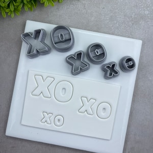 XO Bubble Letters | Hugs & Kisses | Polymer Clay Cutter | Valentine’s Day | 12.17.22