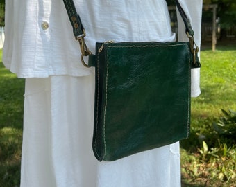 Leather handbag, fully lined, forest green veg tan leather, crossbody