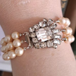 Vintage Perlenarmband Upcycled 1950er Jahre Art Deco Stil Perle Faux-Perlen Hochzeitsschmuck Vintage-Armband Altes etwas Neues Bild 1