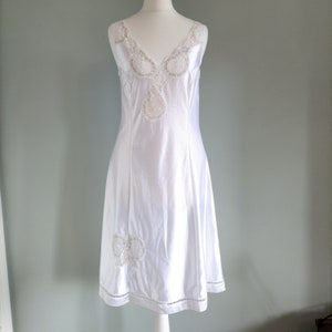 1980s Vintage Nightie White Lace Lingerie Wedding Nightgown image 8