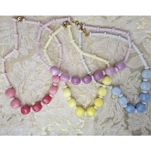 1960s Vintage Necklaces Lucite Beaded Necklaces Chunky Necklace Vintage Jewellery Hen Do Bachelorette Party Favors Retro Rave Festival Wear