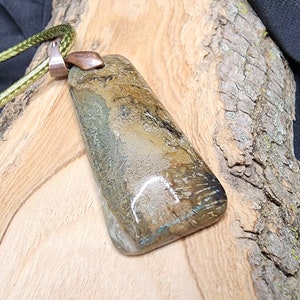 Snakeskin agate pendant