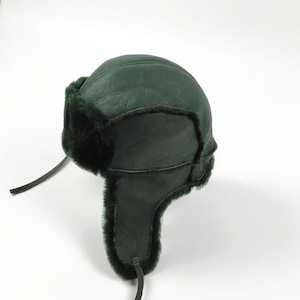 Dark green Sheepskin aviator hat, trapper hat, unisex hat. Hat with earflaps & leather strings.
