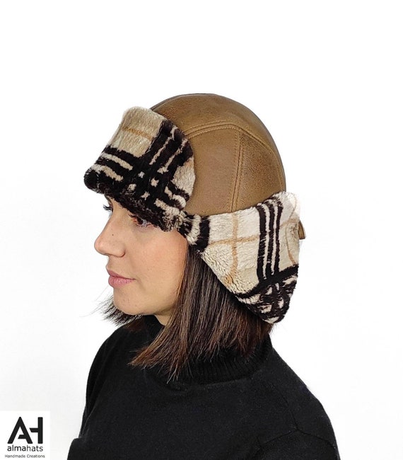 Handmade Shearling Aviator Hat & Mittens Set: Beige-pastel  display picture 1