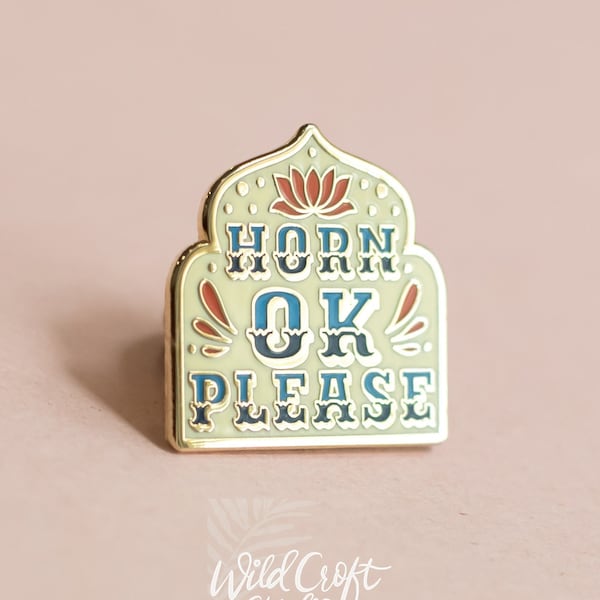 Horn OK Please Enamel Pin, cute Hard Enamel Pin, Flair lapel badge, Gold jewelry for teen, trucker gift for indian men, Desi enamel pin