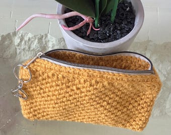 Gehäkelte Reißverschlusstasche, Senf Acrylkosmetiktasche