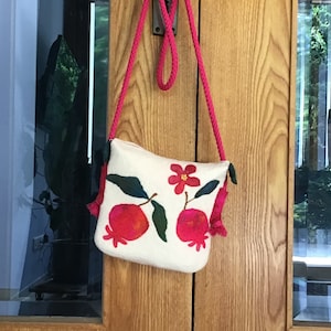Tasche. Tasche handgefilzt. Kleine Tasche.