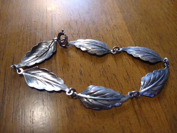 Sterling silver leaf bracelet - image 6