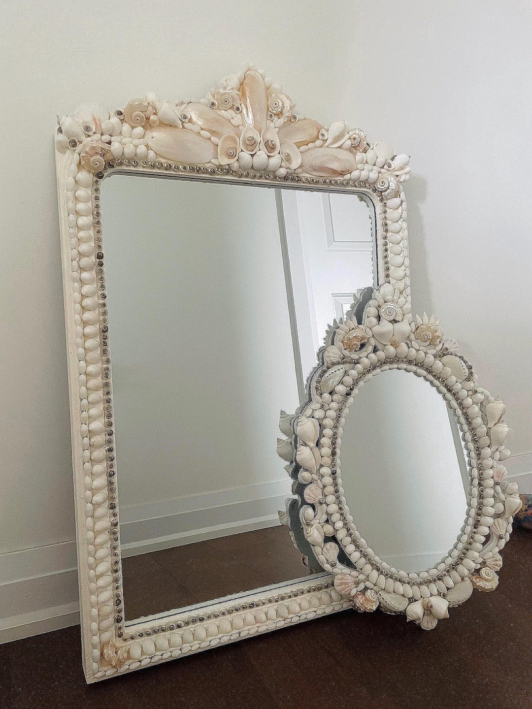 White Pearlized Seashell Mirror - EMMA SHELL MIRROR - Natural Sea Shell ...