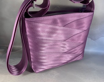 The Lilac Crossbody Sling Seat Belt Bag