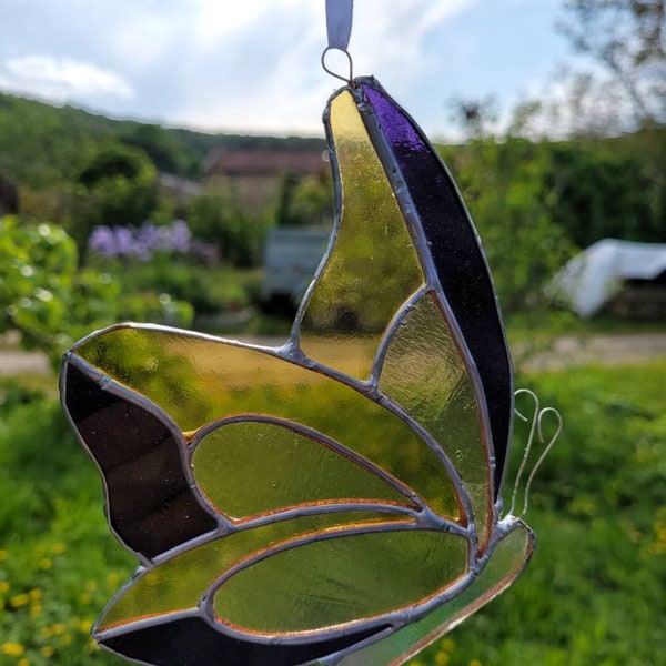 Papillons en vitrail à suspendre