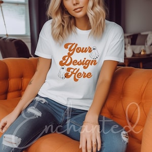 Weiß Bella Canvas 3001 Shirt Mockup für Halloween Modell Mockup Weißes TShirt Herbst Shirt Mockup Crewneck T-Shirt Mockup