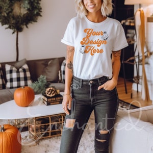 Weiß Bella Canvas 3001 Shirt Mockup für Halloween Modell Mockup Weißes TShirt Herbst Shirt Mockup Crewneck T-Shirt Mockup