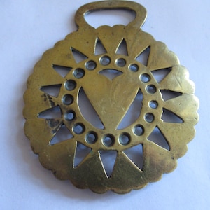 Antique Heart Horse Brass Surrounded By 15 Hearts Medallion Harness Brass With Getts On Reverse