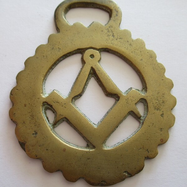 Vintage Entered Apprentice Masonic Square And Compass Freemason Horse Brass Martingale Horse Harness Ornament Medallion Decoration