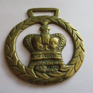 Vintage Crown Horse Brass Royalty Souvenir Medallion Martingale