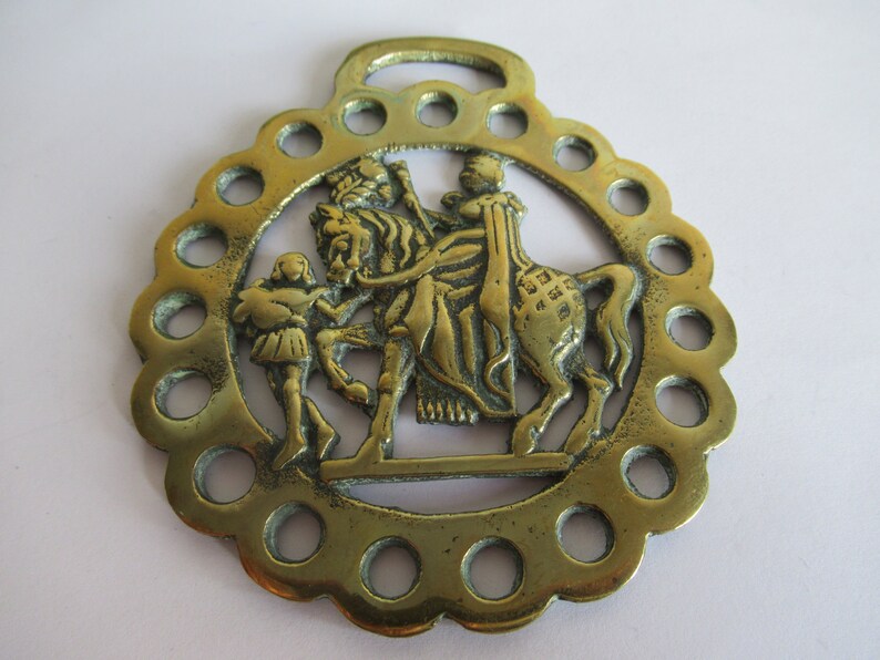 Vintage Horse Brass the Great Seal Royalty Queen Victoria Martingale