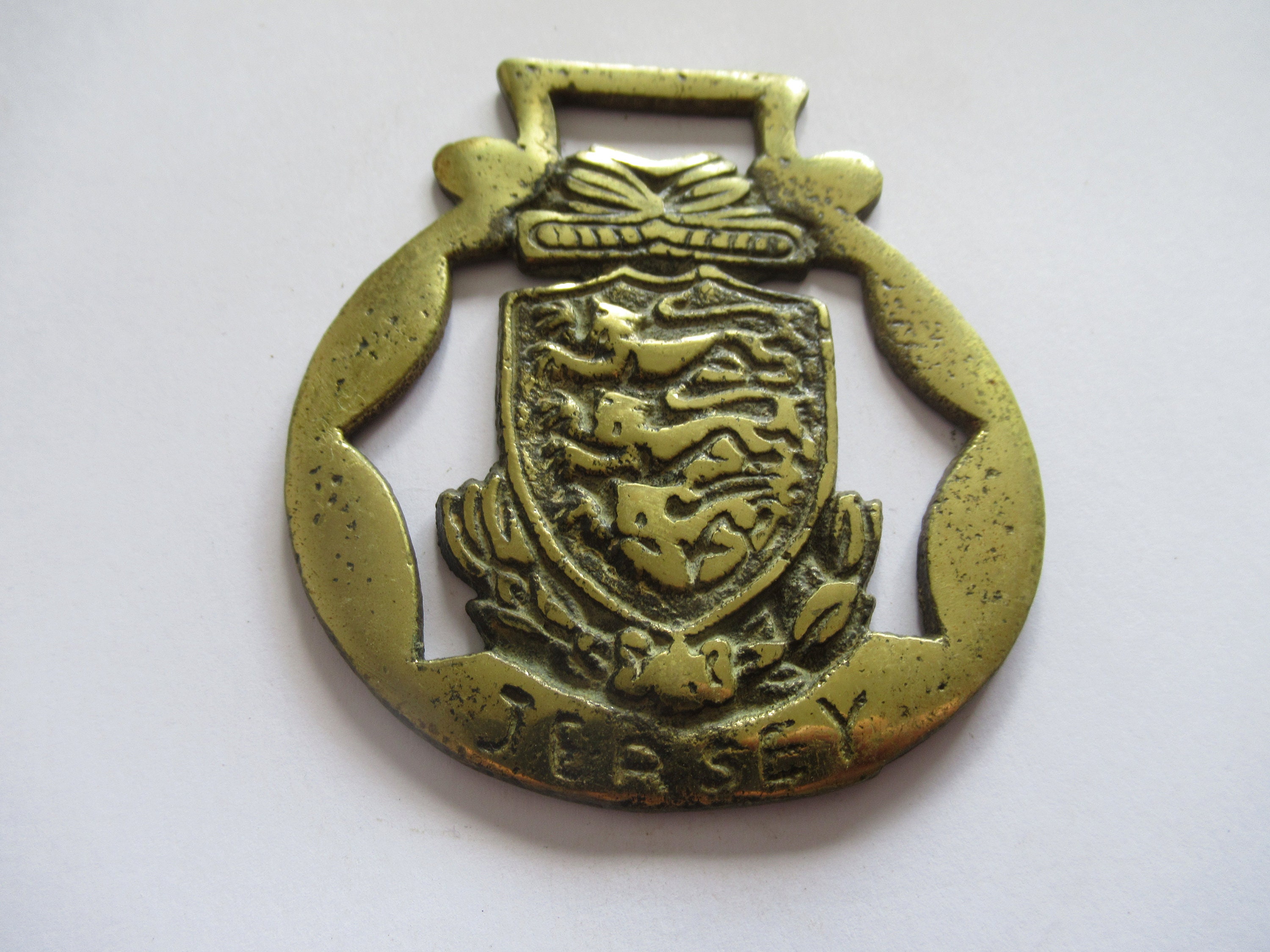 アンティーク ホース 真鍮 ジャージー 紋章 ライオン マーチンゲール