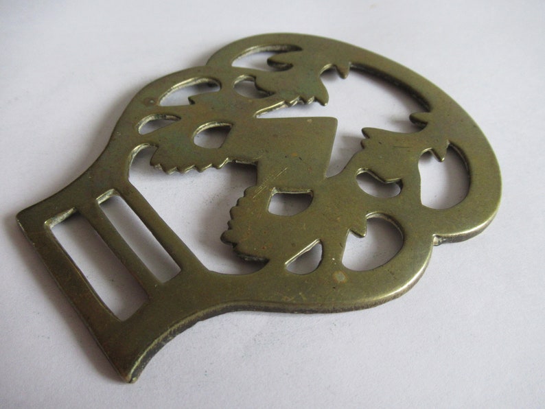 Antique Horse Brass A Heart Inside an Acanthus Flower Martingale