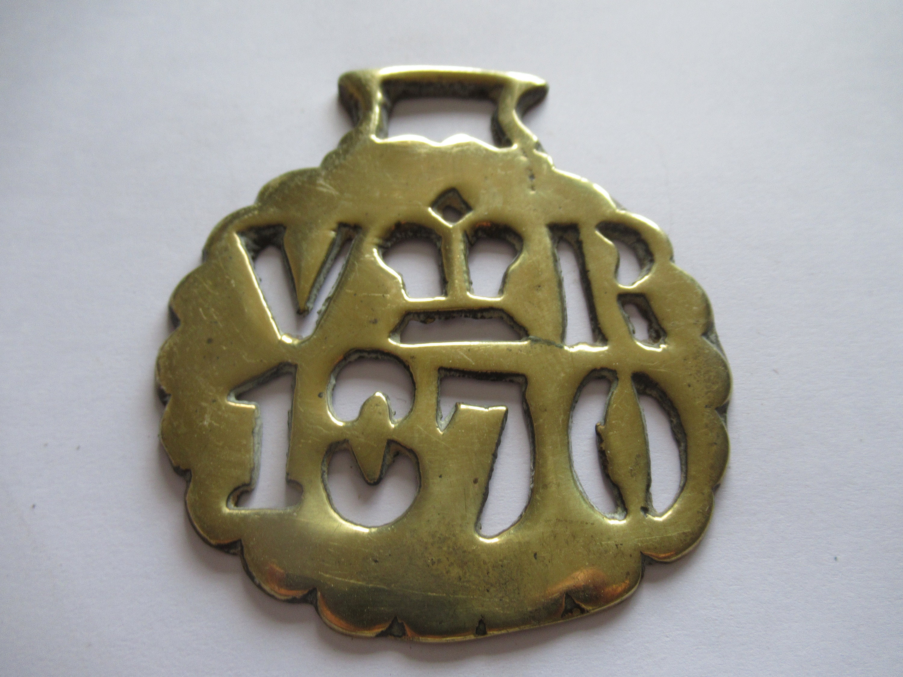 VINTAGE ANGLAIS CALÈCHE laiton harnais en laiton d'un cheval EUR 10,00
