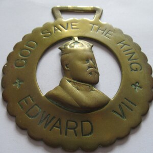 Vintage Royalty Horse Brass God Save The King 1910 King Edward V11 Crowned Medallion Martingale