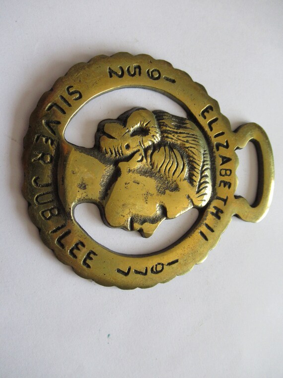 Médaillon De Harnais Cheval En Laiton – Vintage Couronnement Reine Elizabeth II 1953