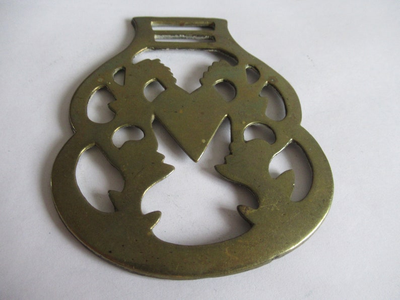 Antique Horse Brass A Heart Inside an Acanthus Flower Martingale