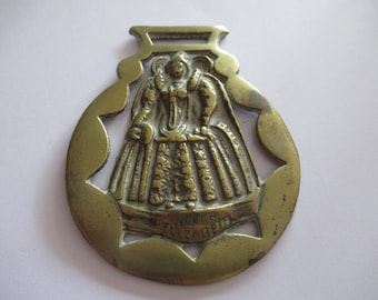 Antique Horse Brass Queen Elizabeth 1 Regina Martingale Medallion