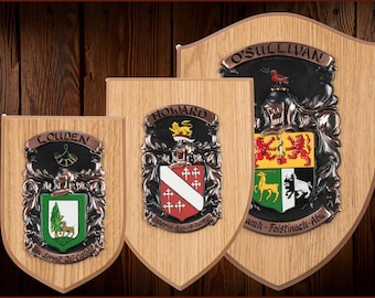 Hand Painted Oak Style Coat of Arms Shield – Traditional Family Crest