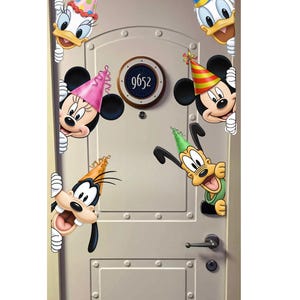 Imanes de cumpleaños para la puerta del crucero Disney: Mickey, Minnie, Pluto, Goofy, Donald, Daisy (16,5 x 20 cm)